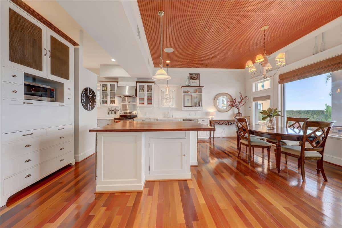 Custom kitchen remodeling finish and construction details in Tampa Bay