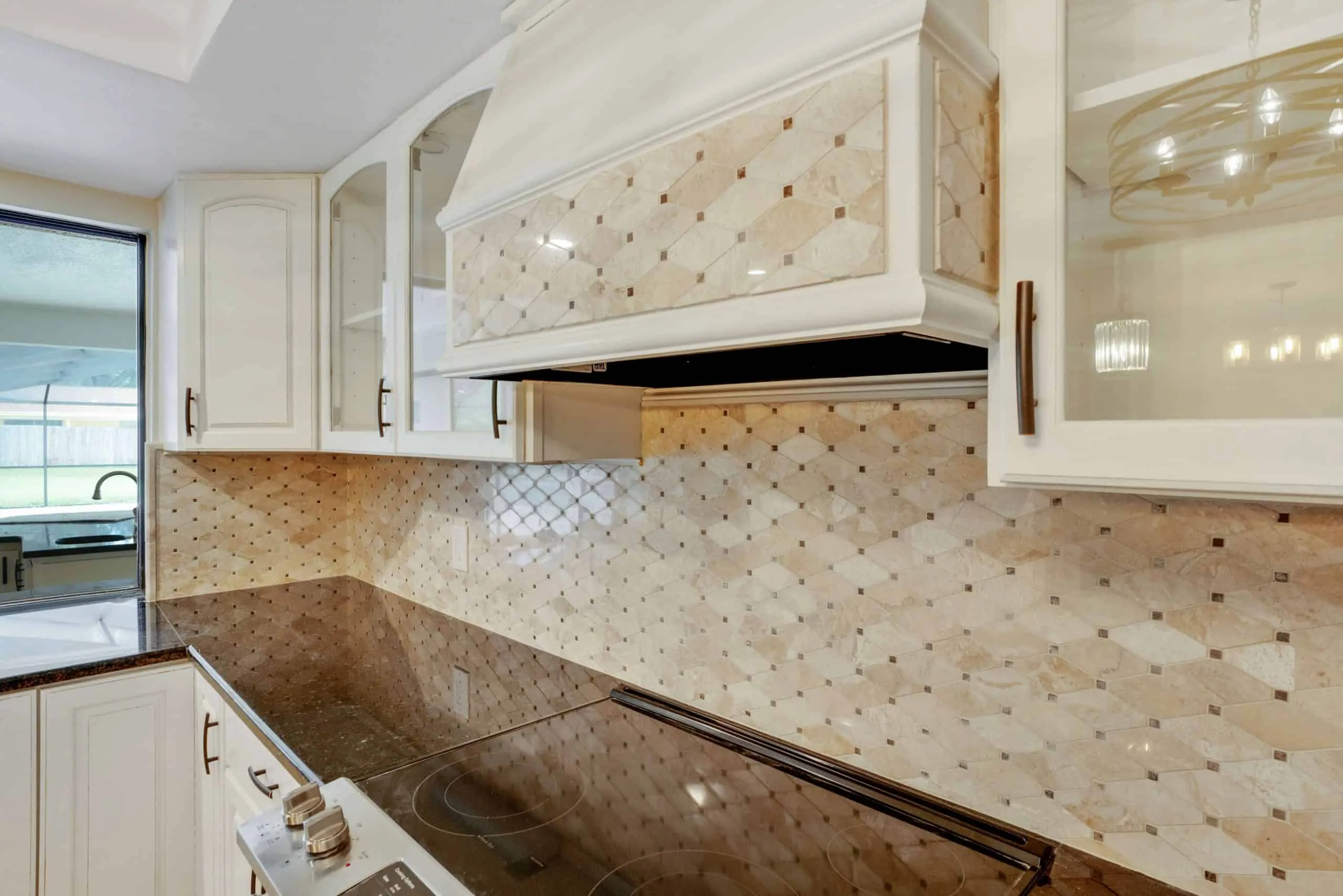 Kitchen-Remodel-featuring-Mosaic-Tile